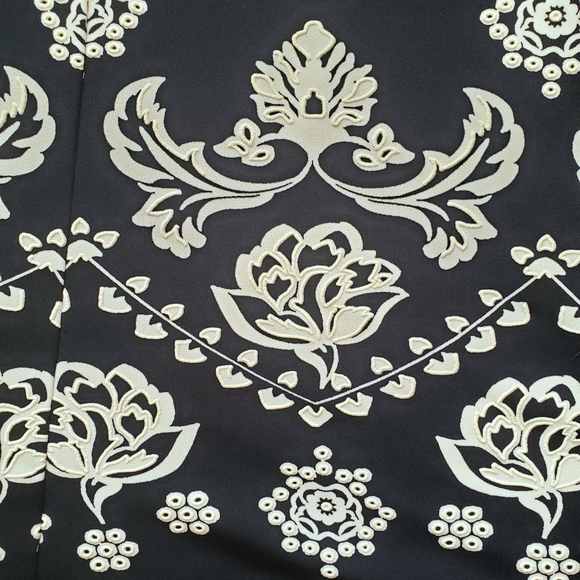 Tan Jay navy and white skirt - Picture 4 of 4